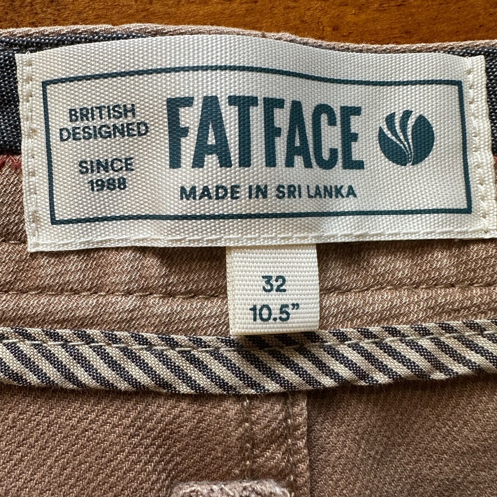 Fat Face•flat front shorts•men’s 32” waist•cotton blend•tan/neutral•garment dye - Picture 4 of 16